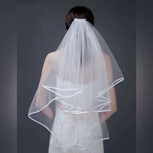 New Short Wedding Veil with Comb Satin Trim Elbow Length ✨💕💕
